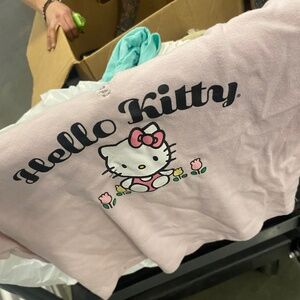 hello kitty top